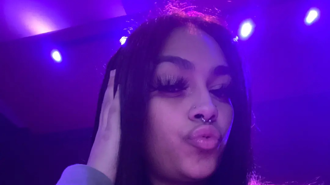 Murda B so fine