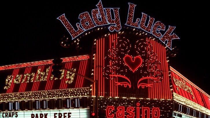 Lucky's Casinoのバナー