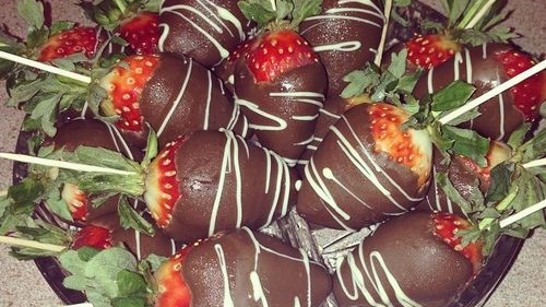 chocolate strawberryのバナー