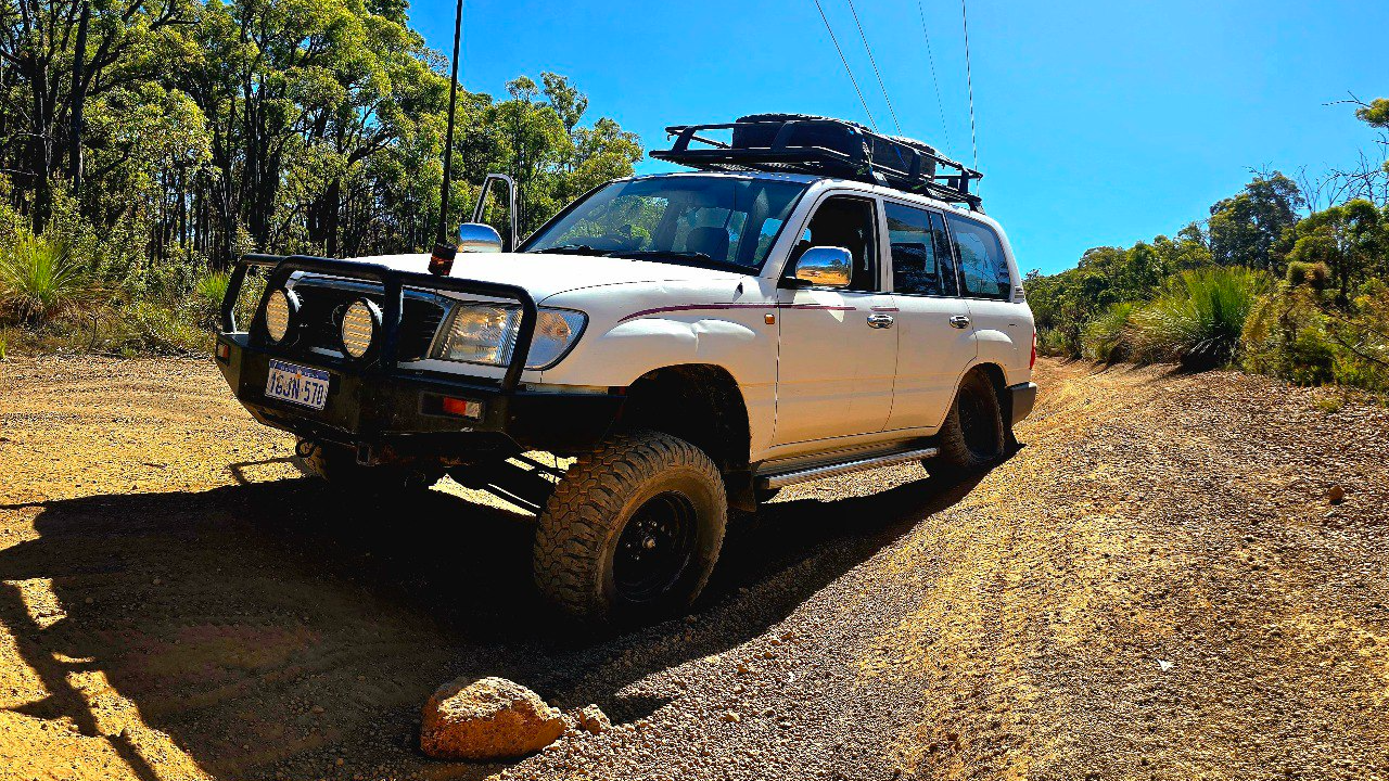 Jaro's Adventuresのバナー
