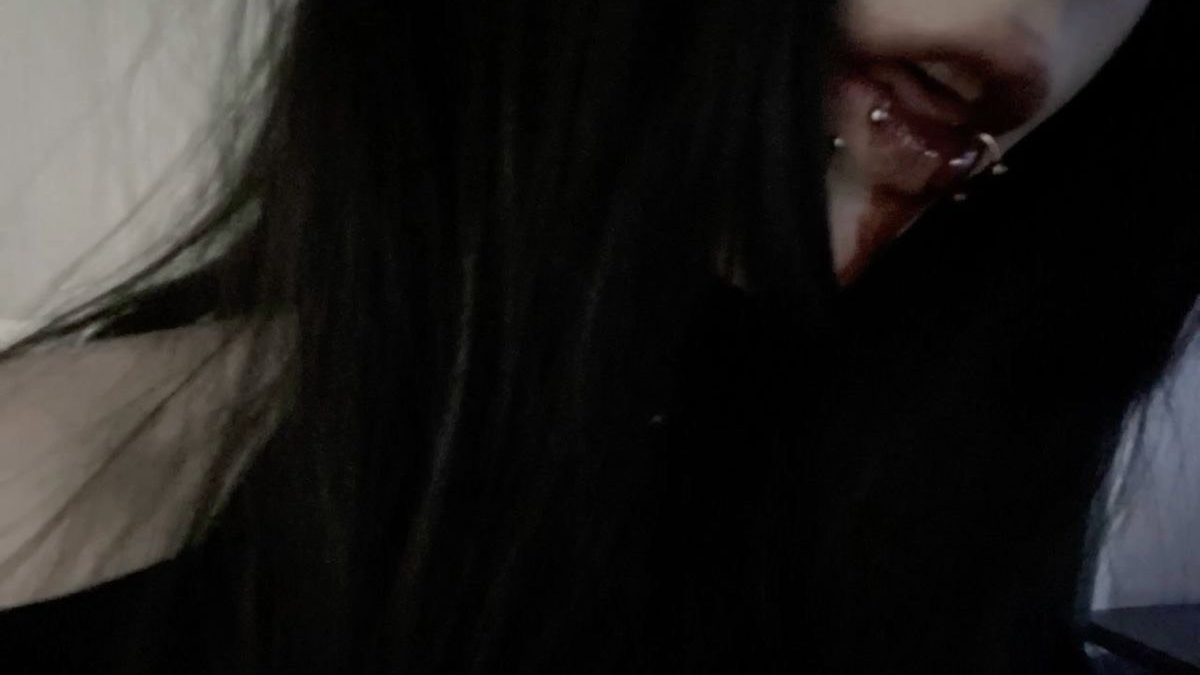 Ŧ Ṛ Ū Ē