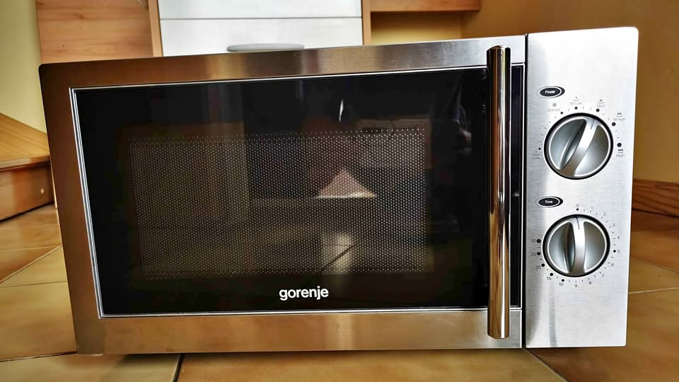 Microwave lovers