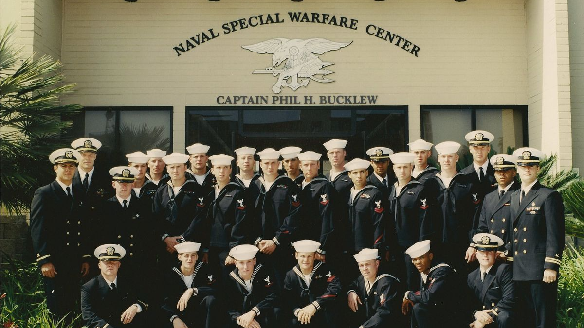 Naval Special Warfare Centerのバナー