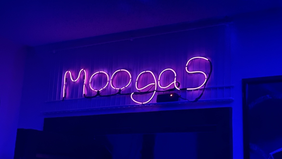 Moogas