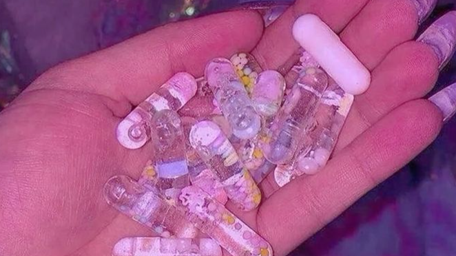 PILL WHXREZのバナー