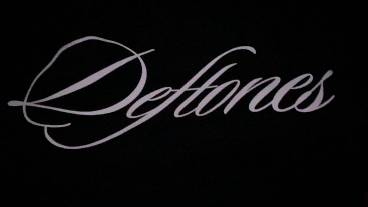deftonesのバナー
