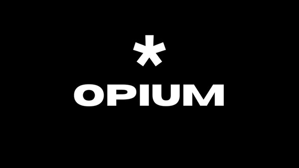 ＯＰＩＵＭのバナー