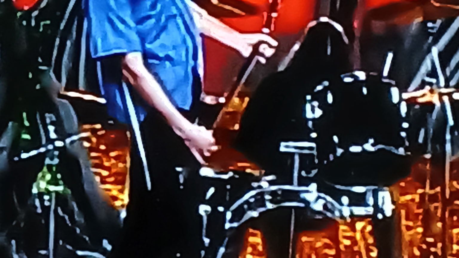 Krist what is ur guitar doing to uのバナー