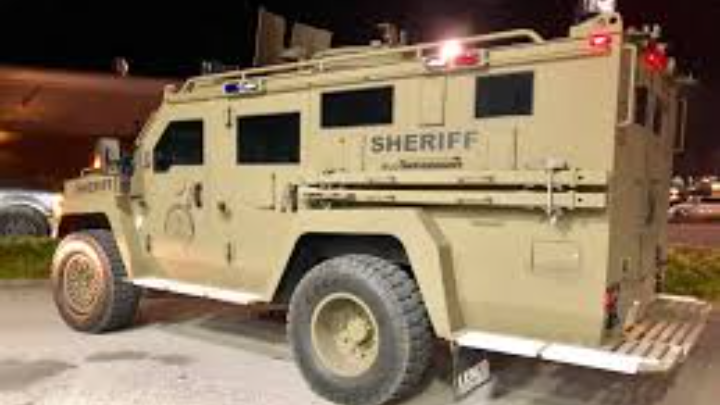 Louden county swat teamのバナー