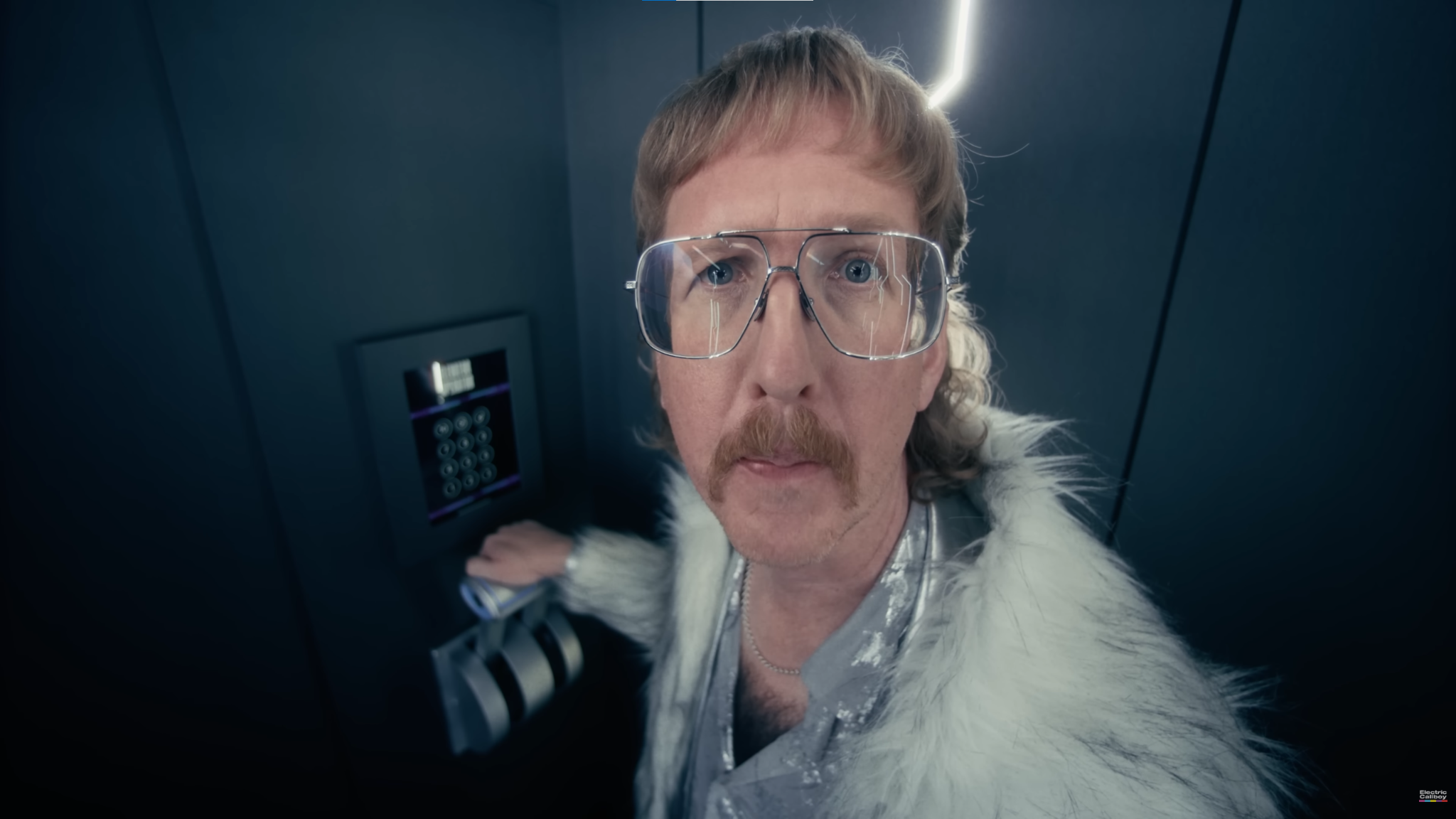 ELEVATOR OPERATOR
