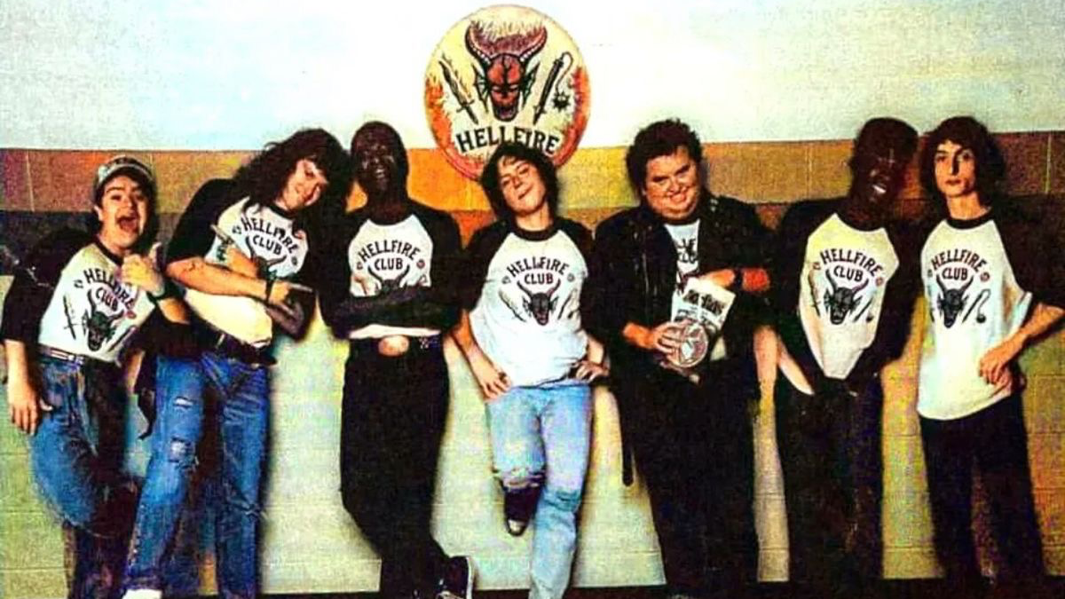 Hellfire Club For Rich peopleのバナー