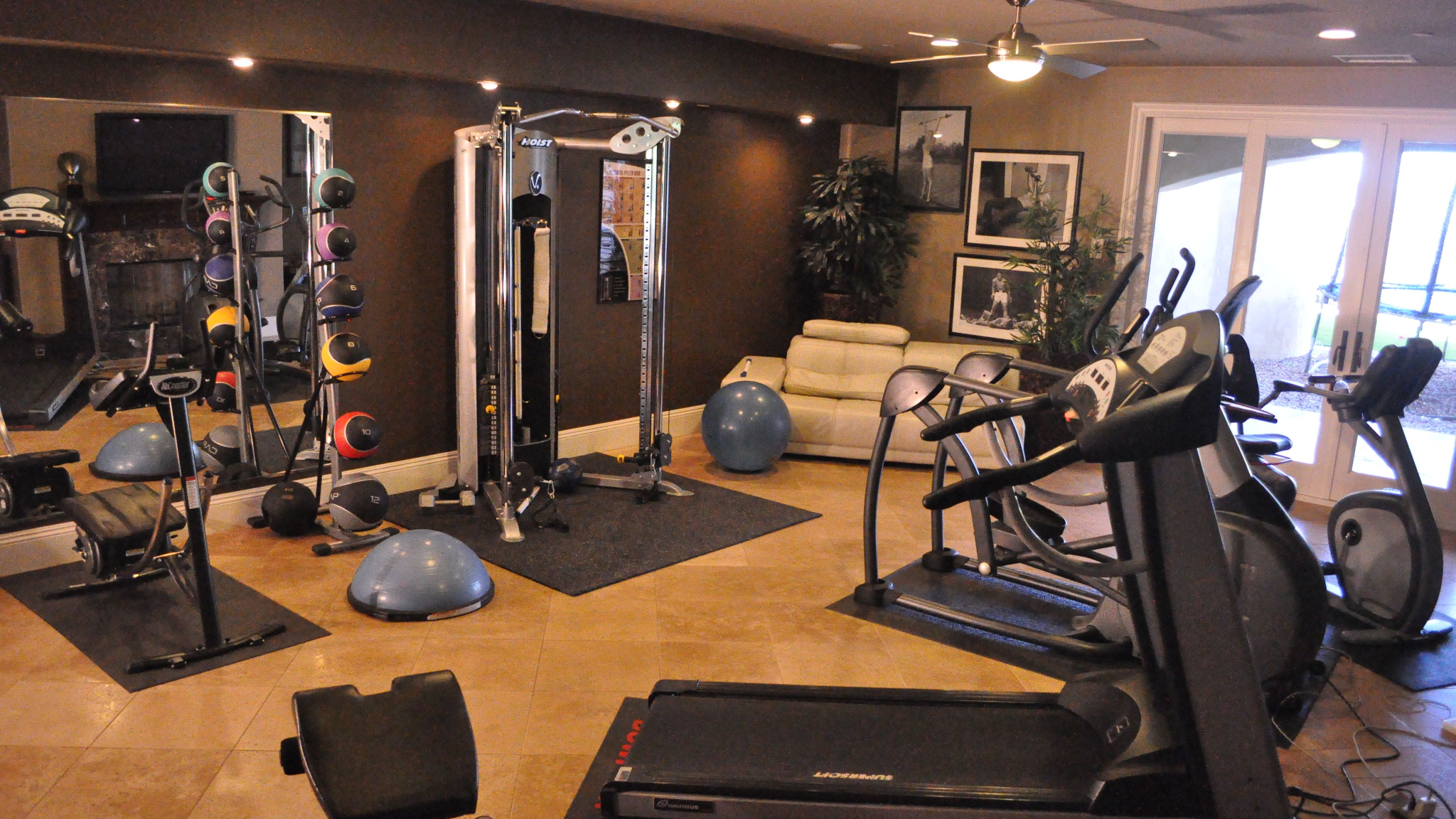 Home Gymのバナー