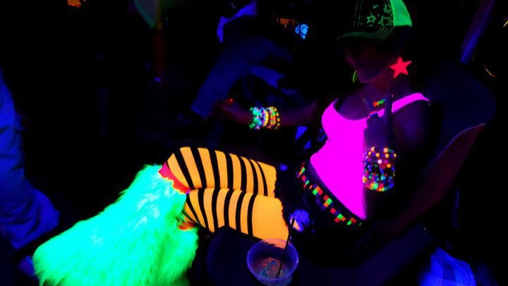 Ravecraveのバナー