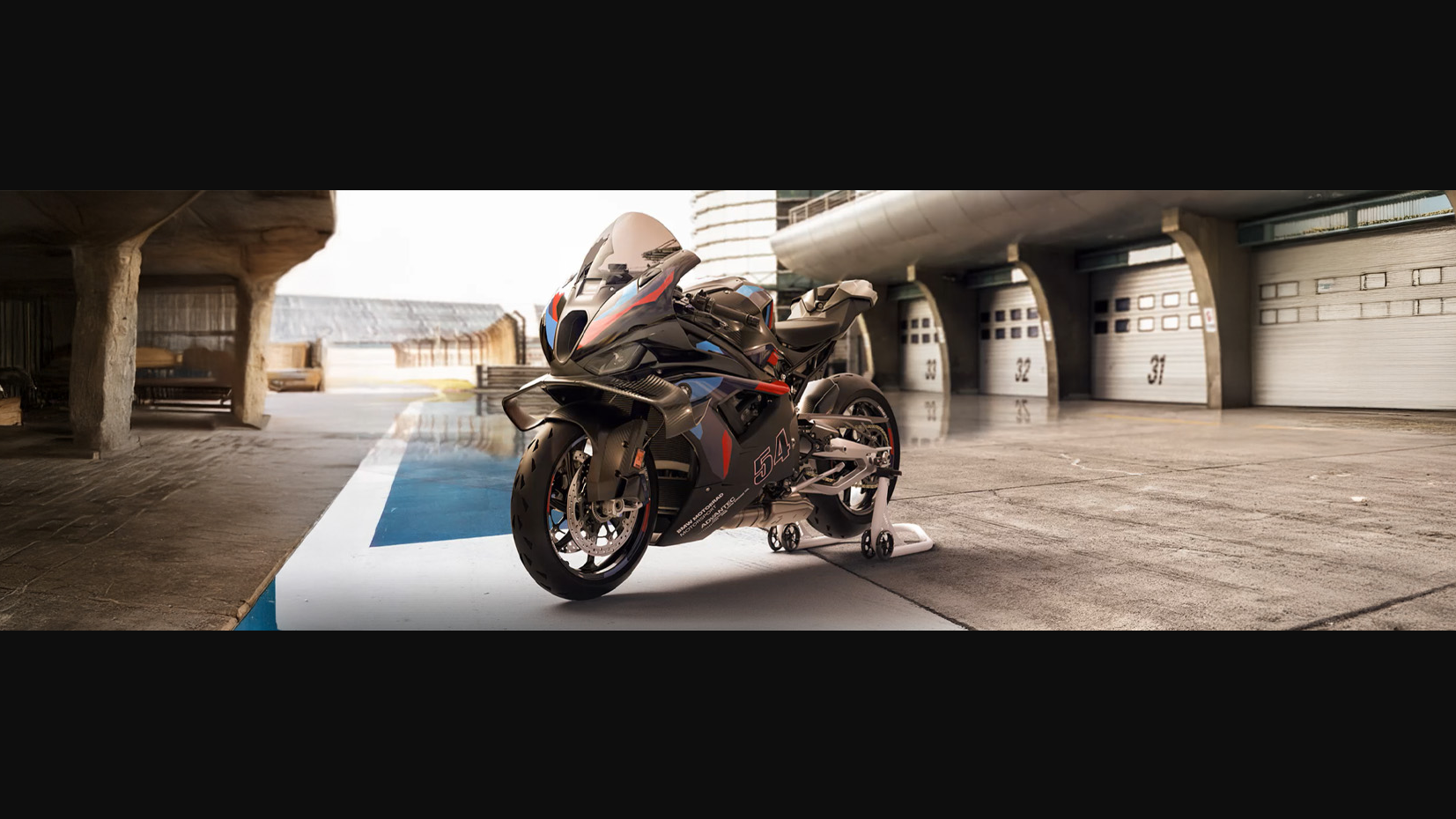Bikes Make Me Hardのバナー