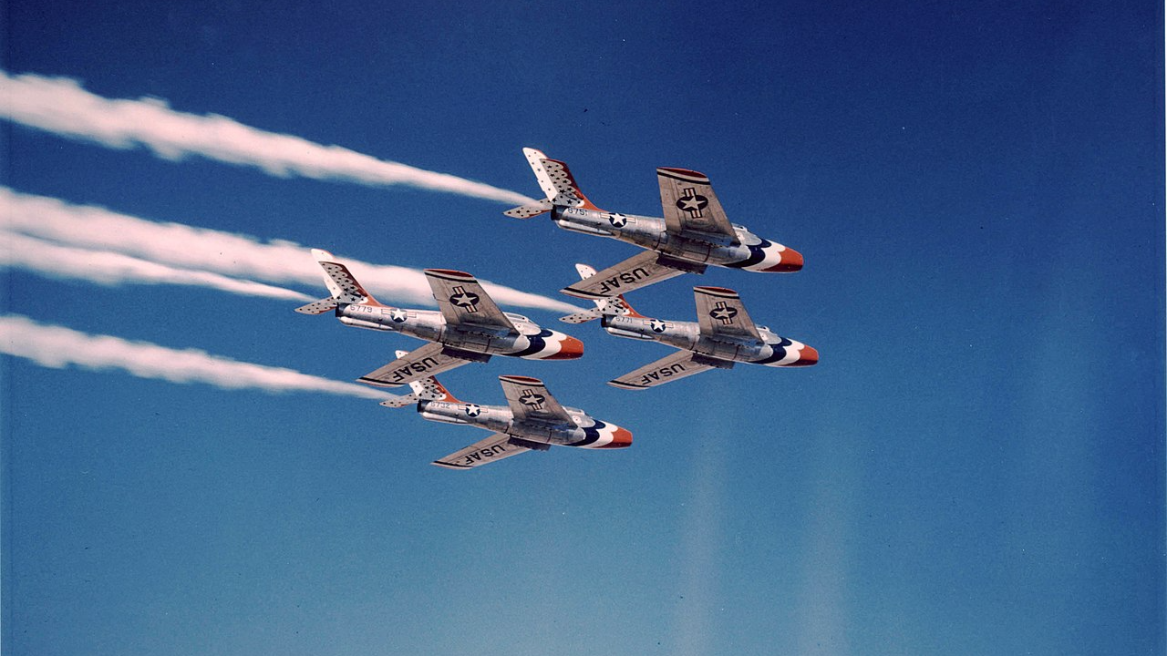 The 1950's USAF Thunderbirds Pilots and Staffのバナー