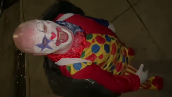 In love with Angel clownのバナー
