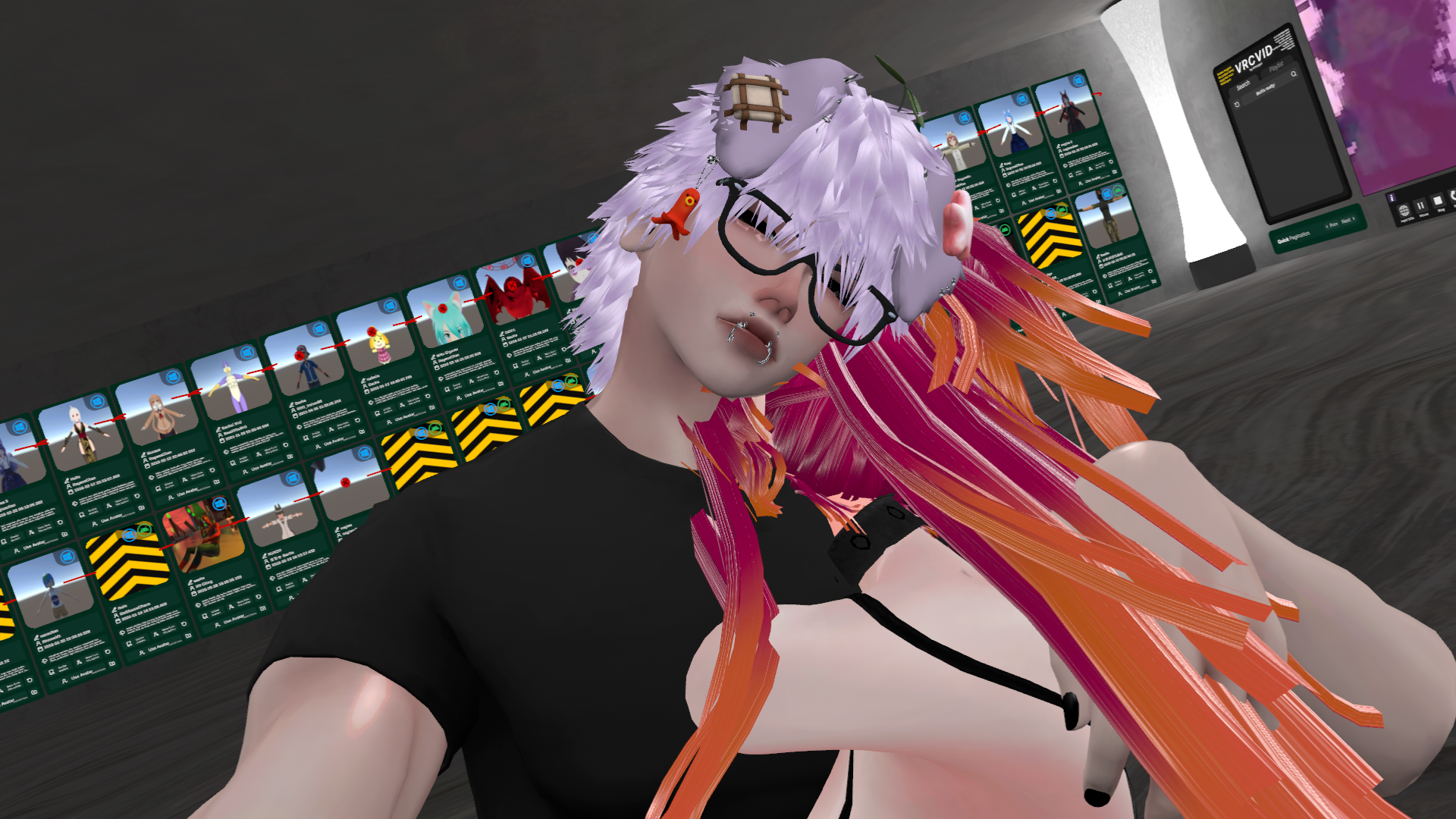 Ari and Azzyのバナー