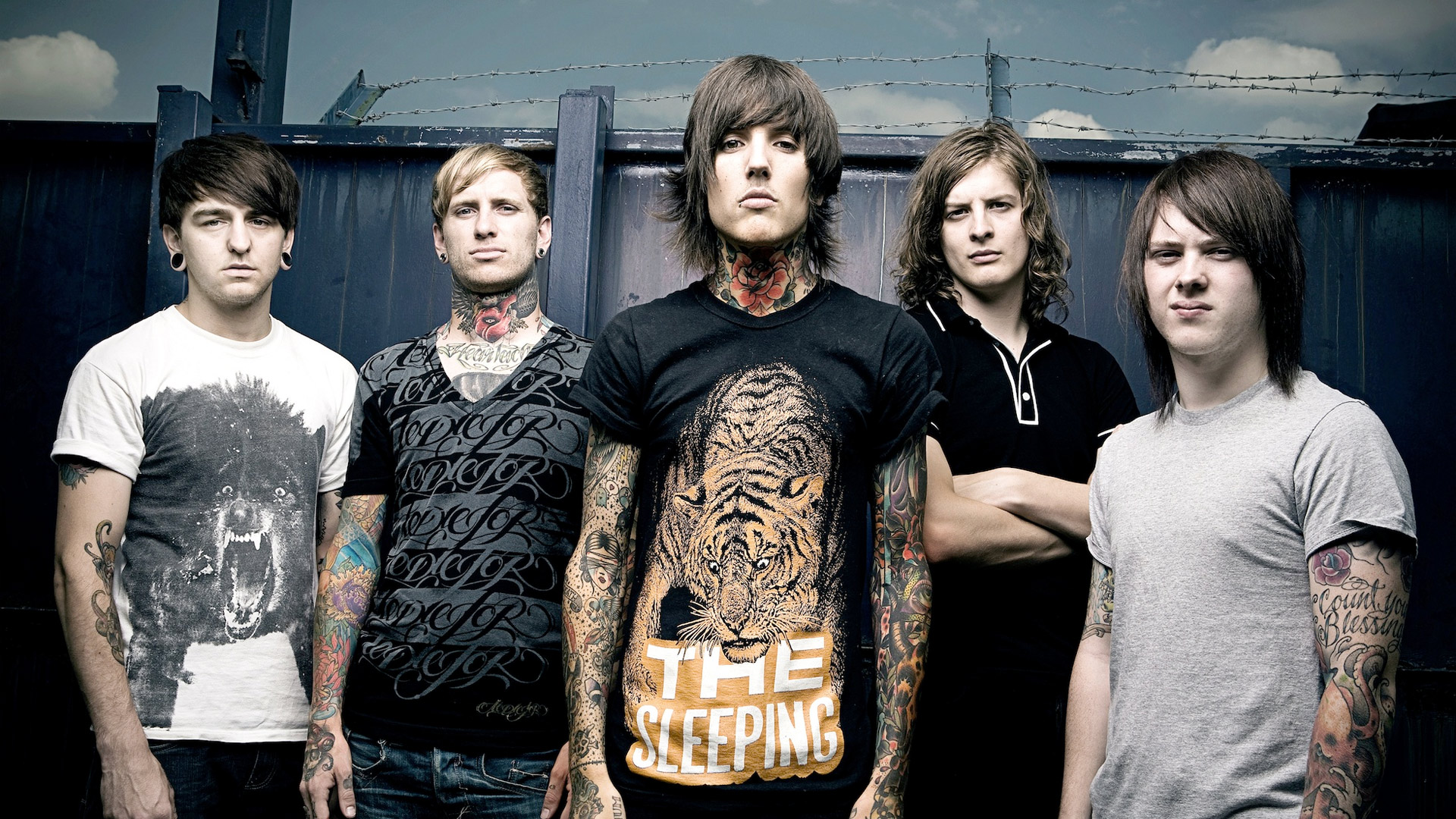 oli sykes feet loversのバナー