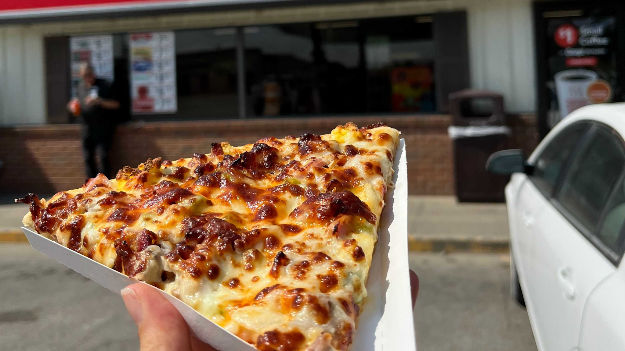 Casey's Pizzaのバナー