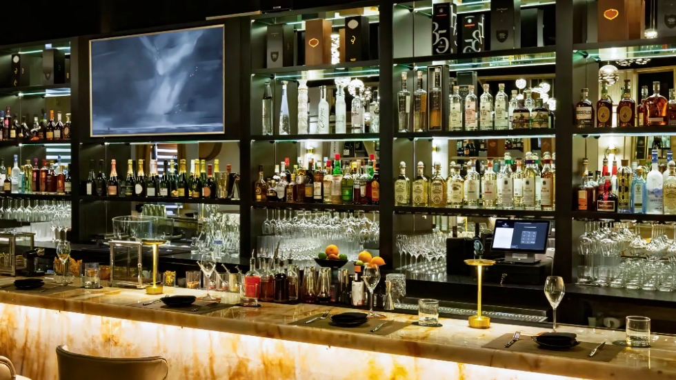 The bar dwellers