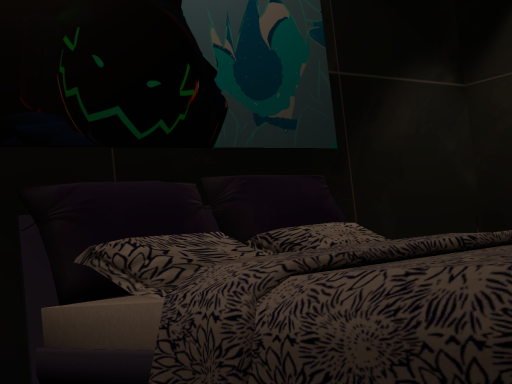 lil room ≺3