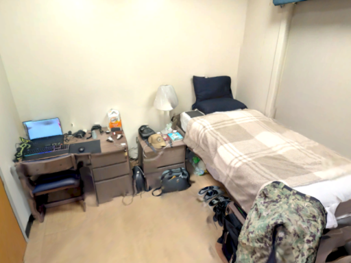 etalians Ib Barracks2
