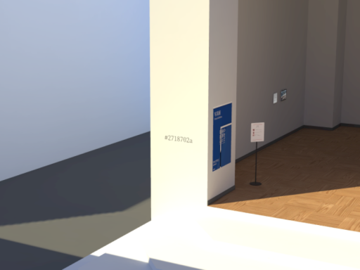 Gallery 2718702a