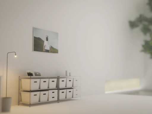 ROOM 1