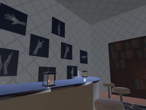 Q＋Bar