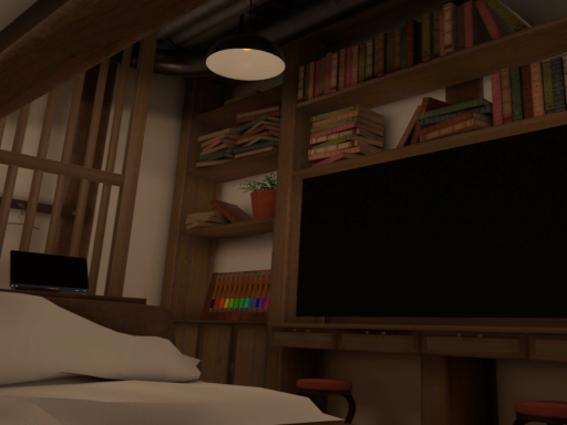 Biblioshelter