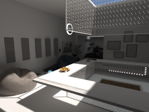 R2 Home