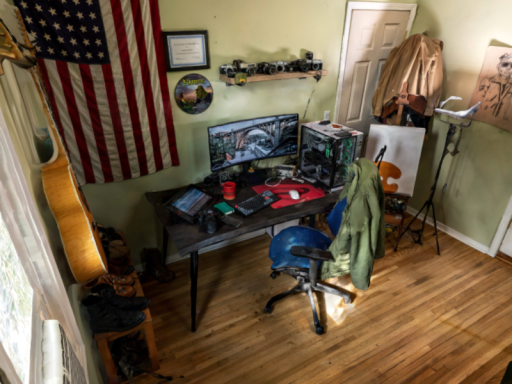the pimps room