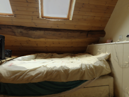 a_real_bedroom