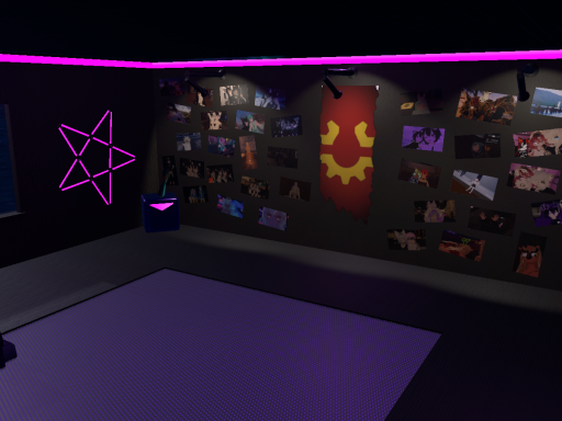 Roasted's Room