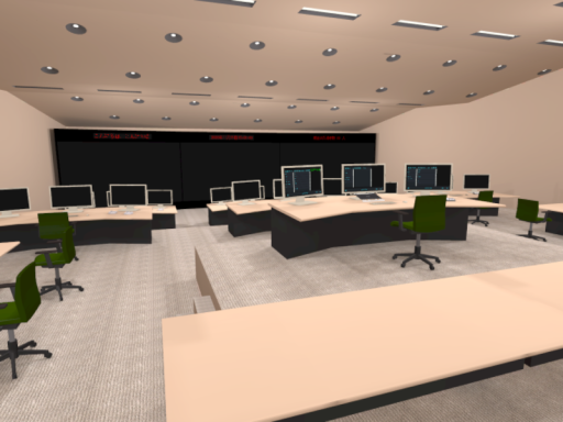 監視室（Control_Room）