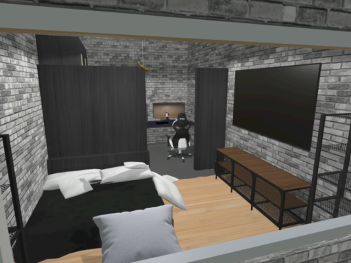 miro's room